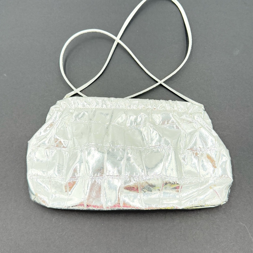 Silver Metallic Shoulder Bag (B0002)